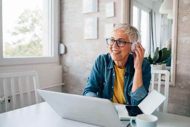 10 Podcast Recommendations for Nurses